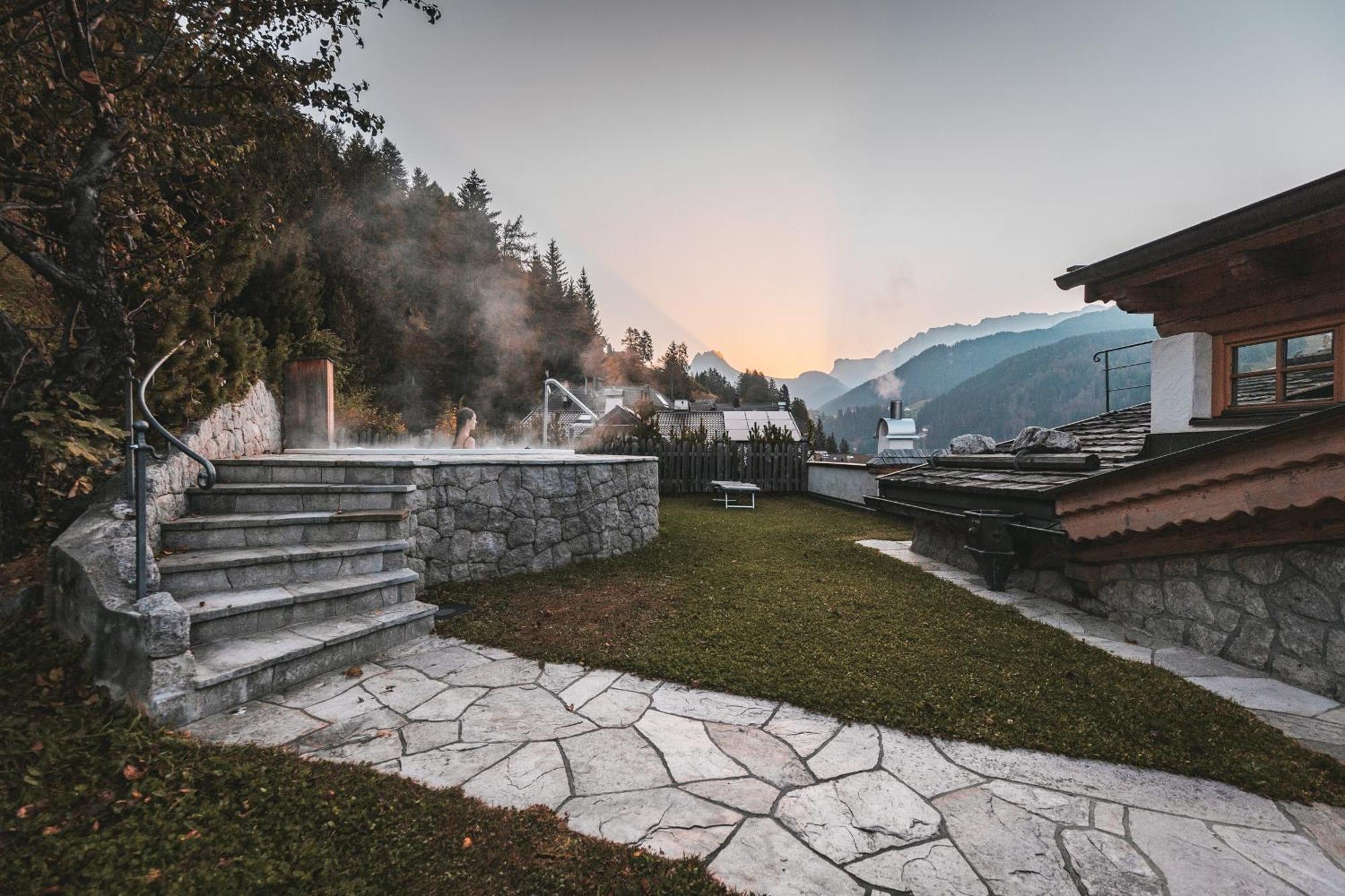 Dorfhotel Beludei Santa Cristina Val Gardena Dış mekan fotoğraf