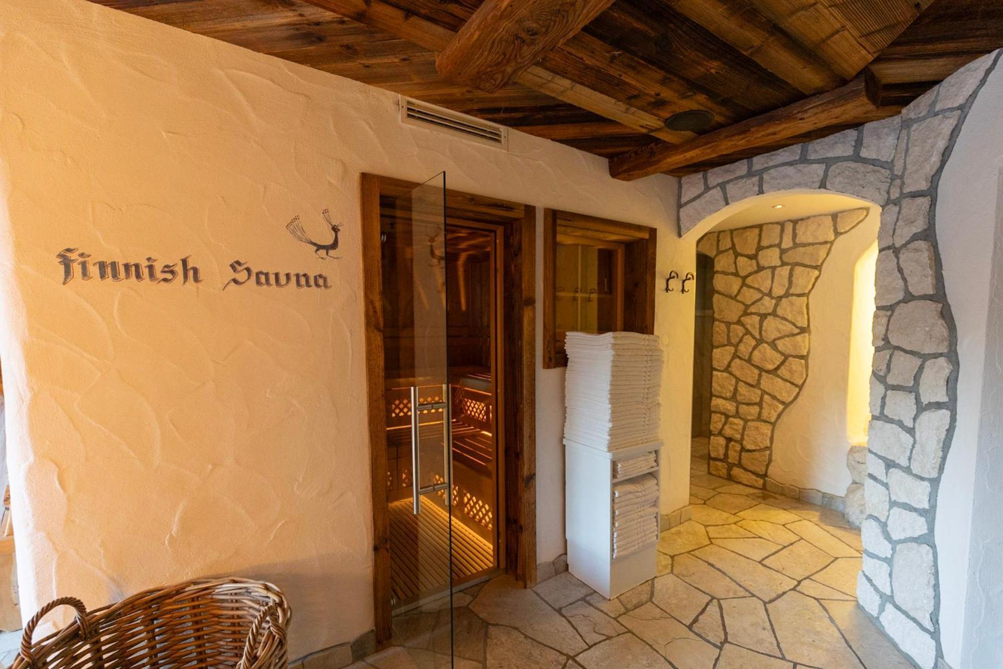 Dorfhotel Beludei Santa Cristina Val Gardena Dış mekan fotoğraf