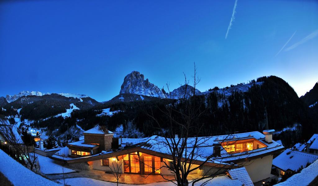 Dorfhotel Beludei Santa Cristina Val Gardena Dış mekan fotoğraf