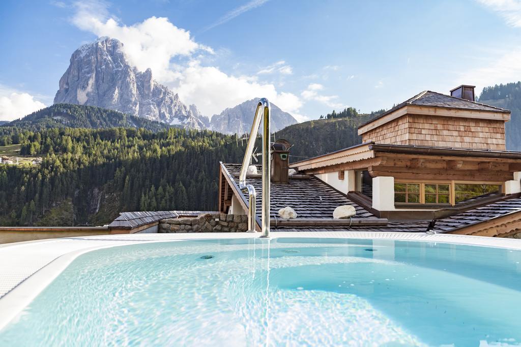 Dorfhotel Beludei Santa Cristina Val Gardena Dış mekan fotoğraf